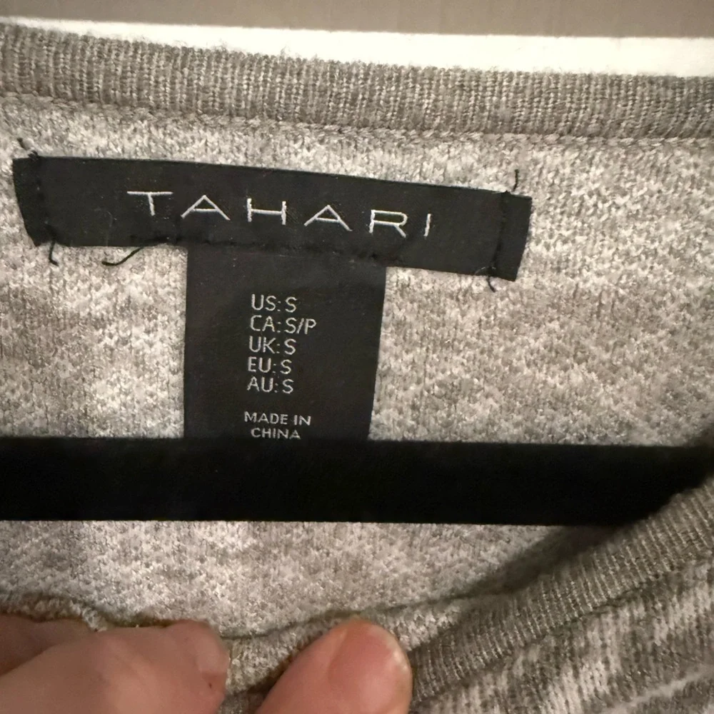 Tahari Gray Animal Print Sweater with cuffed sleeve - Picture 2 of 5